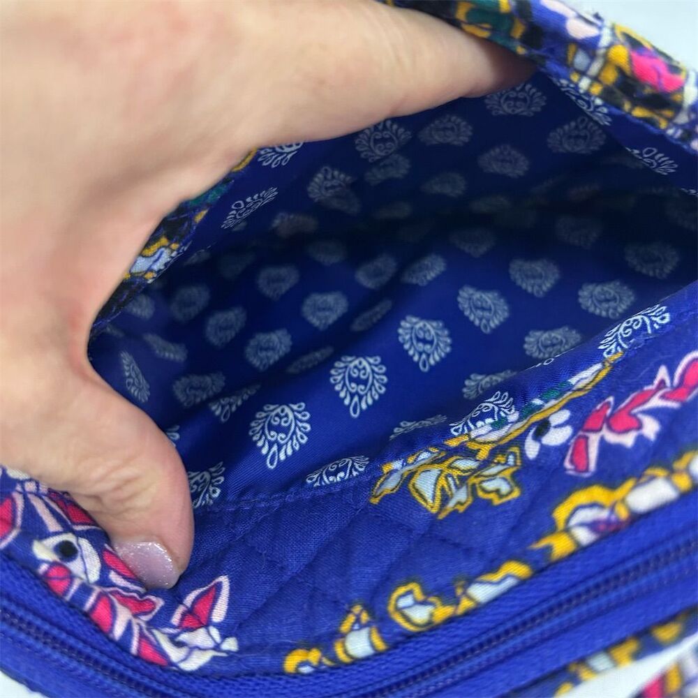 Vera Bradley Women's RFID Crossbody Bag Romantic Paisley Multicolor EUC - Picture 5 of 10